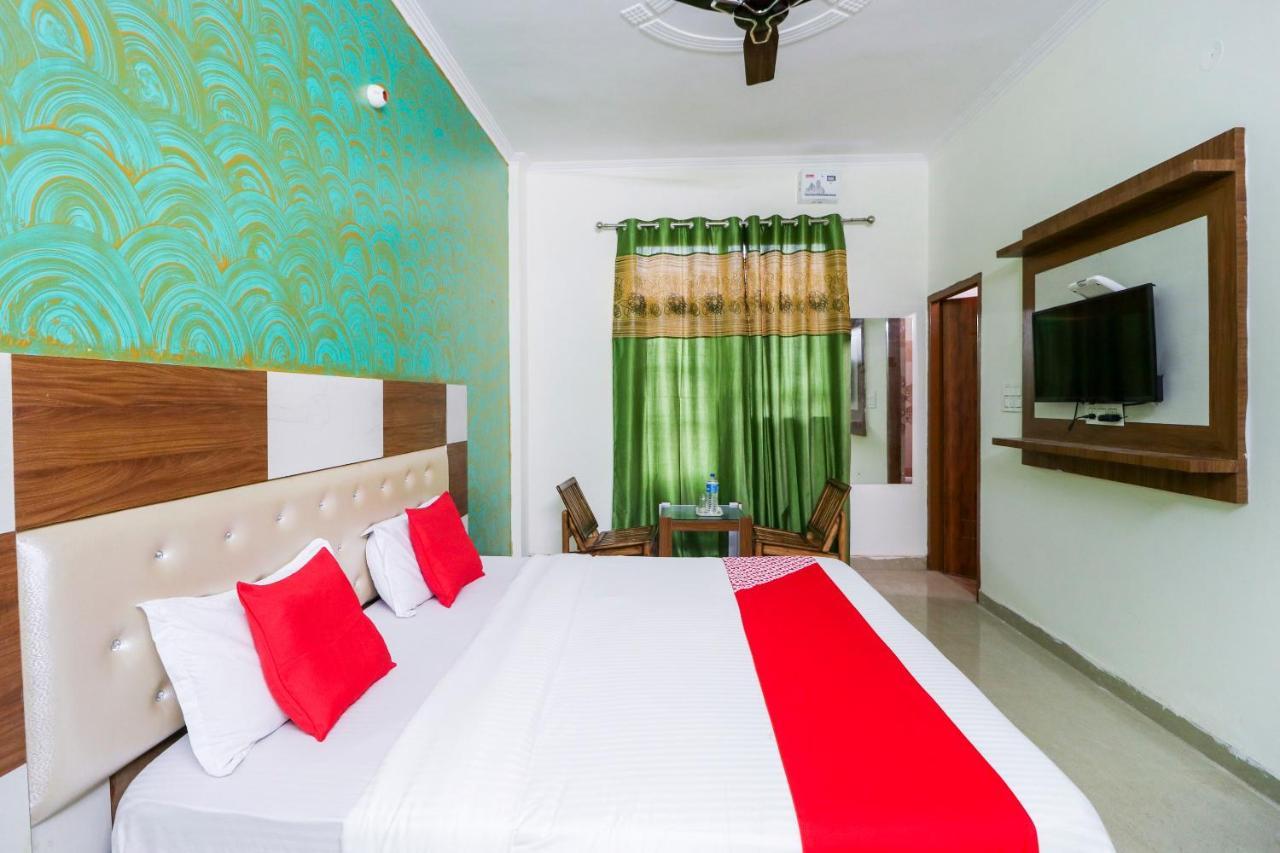 Oyo Hotel City View Nayagaon Buitenkant foto